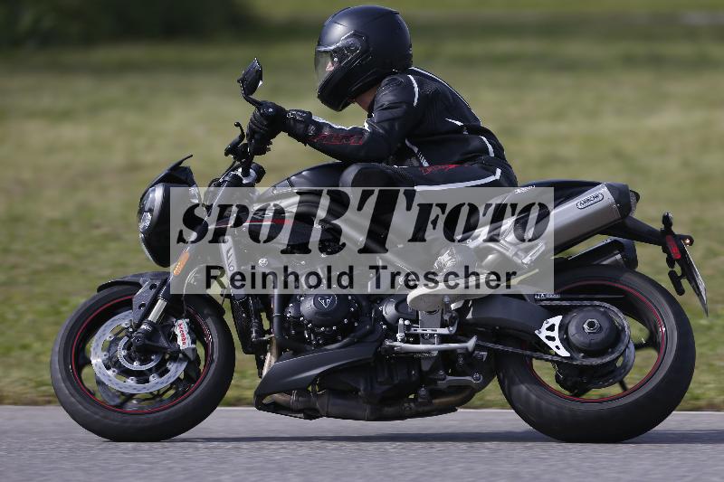 /Archiv-2024/17 01.05.2024 Speer Racing ADR/Schnuppertraining